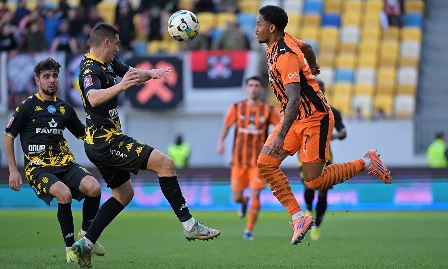 Шахтар з трьома голами і змарнованим пенальті оформив 710-ту перемогу в УПЛ