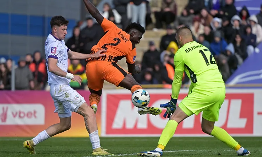 Матч ЛНЗ — Шахтар: суперники донеччан забили ювілейний автогол