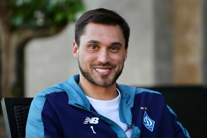 Київське Динамо звернулося до свого голкіпера напередодні поєдинку з ЛНЗ